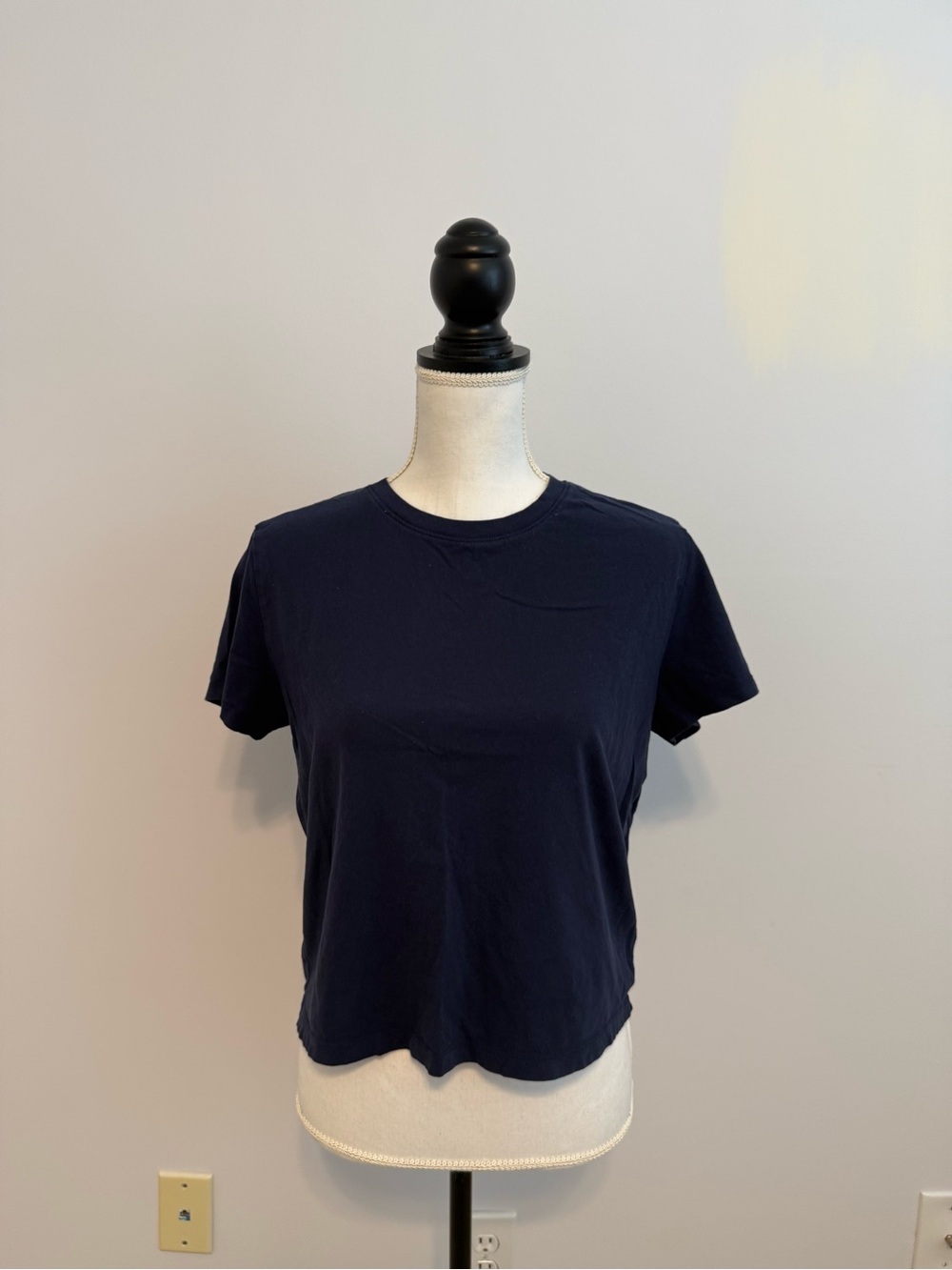 3 pack bundle Everlane tees size M - Picture 7 of 9